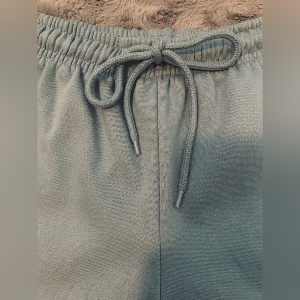 Volcom Just Chill Shorts - Size XS - New With Tags - Picture 3 of 14
